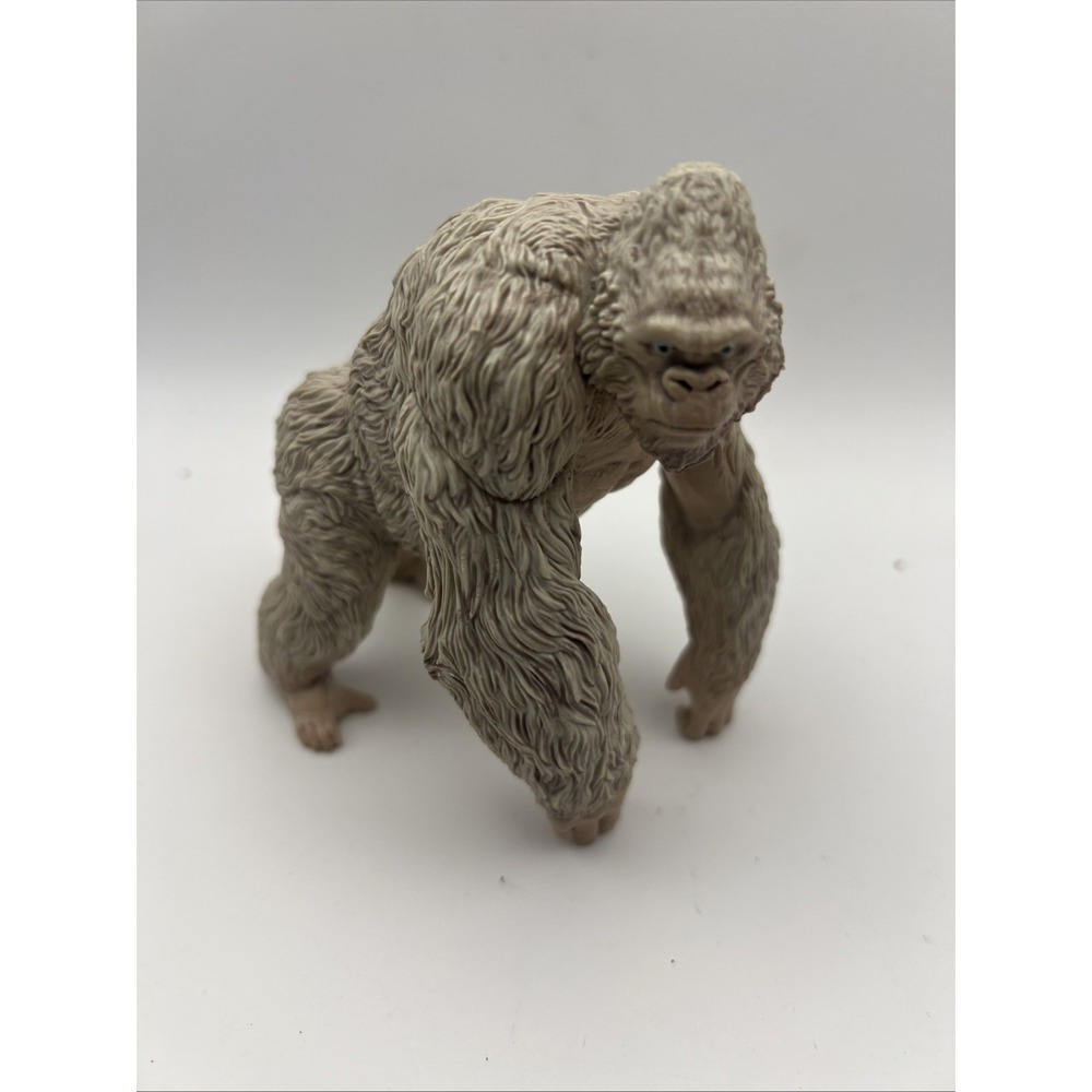 RAMPAGE THE MOVIE- 4" GEORGE ALBINO GORILLA ACTION FIGURE - LOOSE